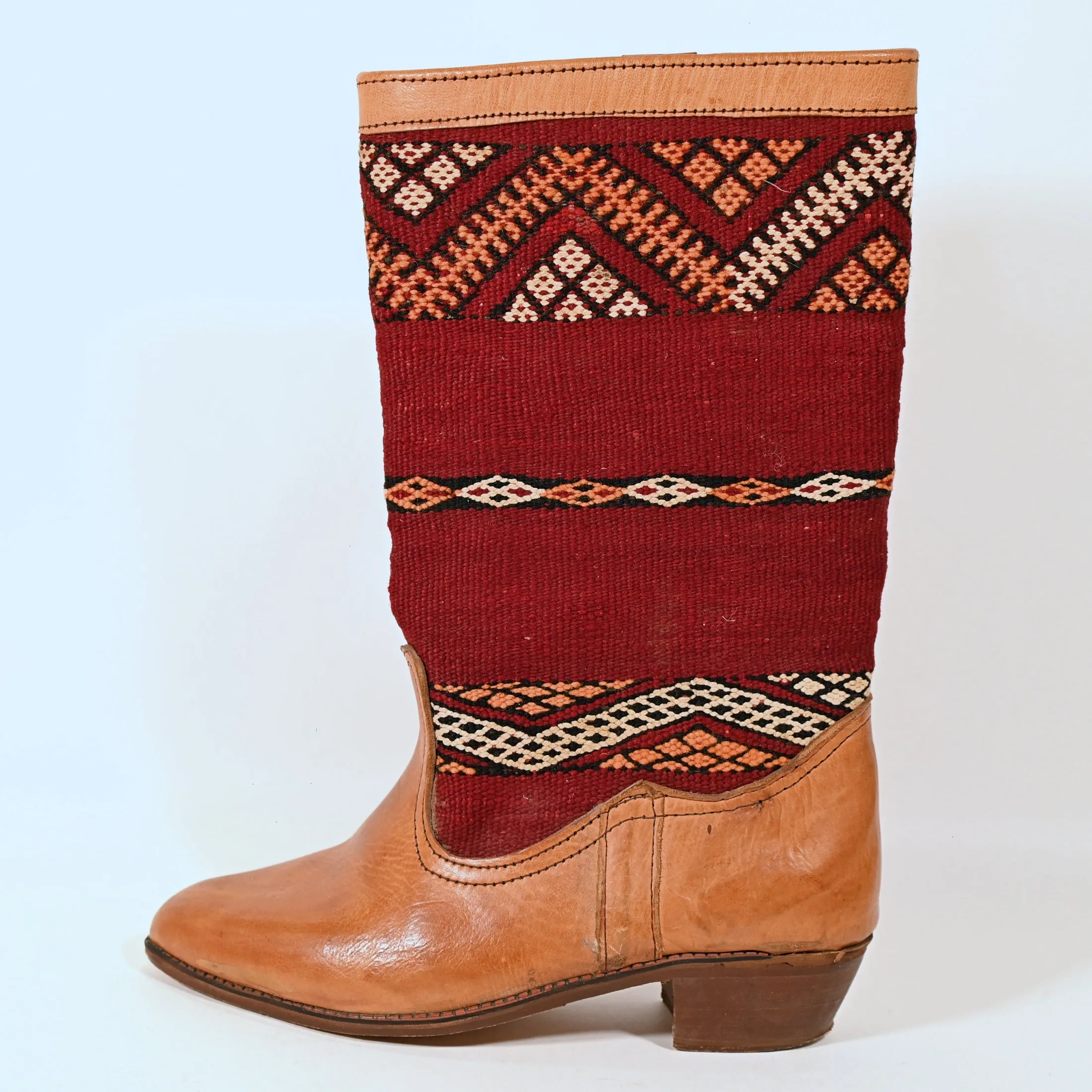 SOLD Vintage Leather Kilim Boots, Southwestern Boho Hippie Ethnic Boots