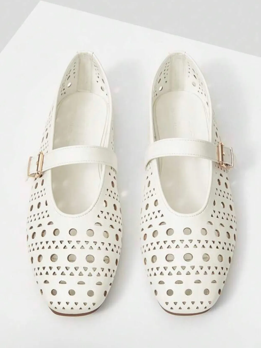 White cutout pattern flats shoes